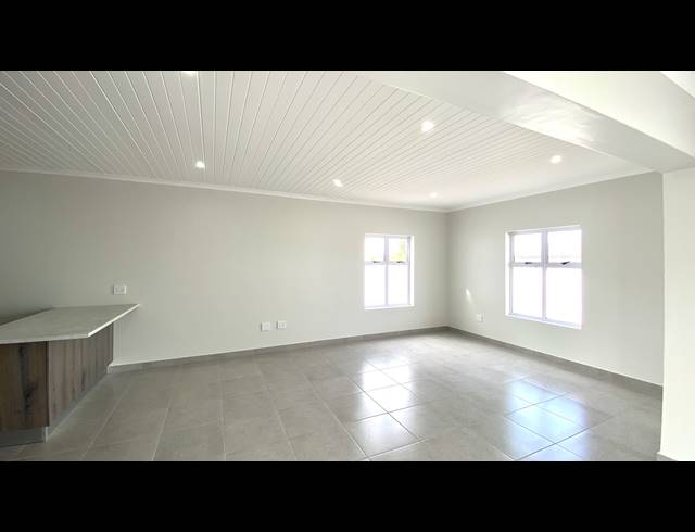3 BEDROOM HOUSE FOR SALE IN BRITANNIA BEACH ESTATE